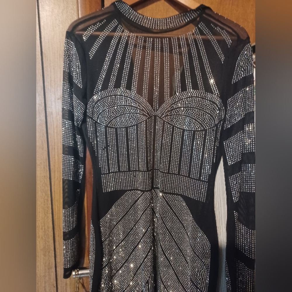 Elegant Black and Silver Women's Dress Stretch And Seetrougth Material OS